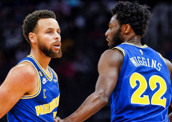 他在防守轮 他在防守轮